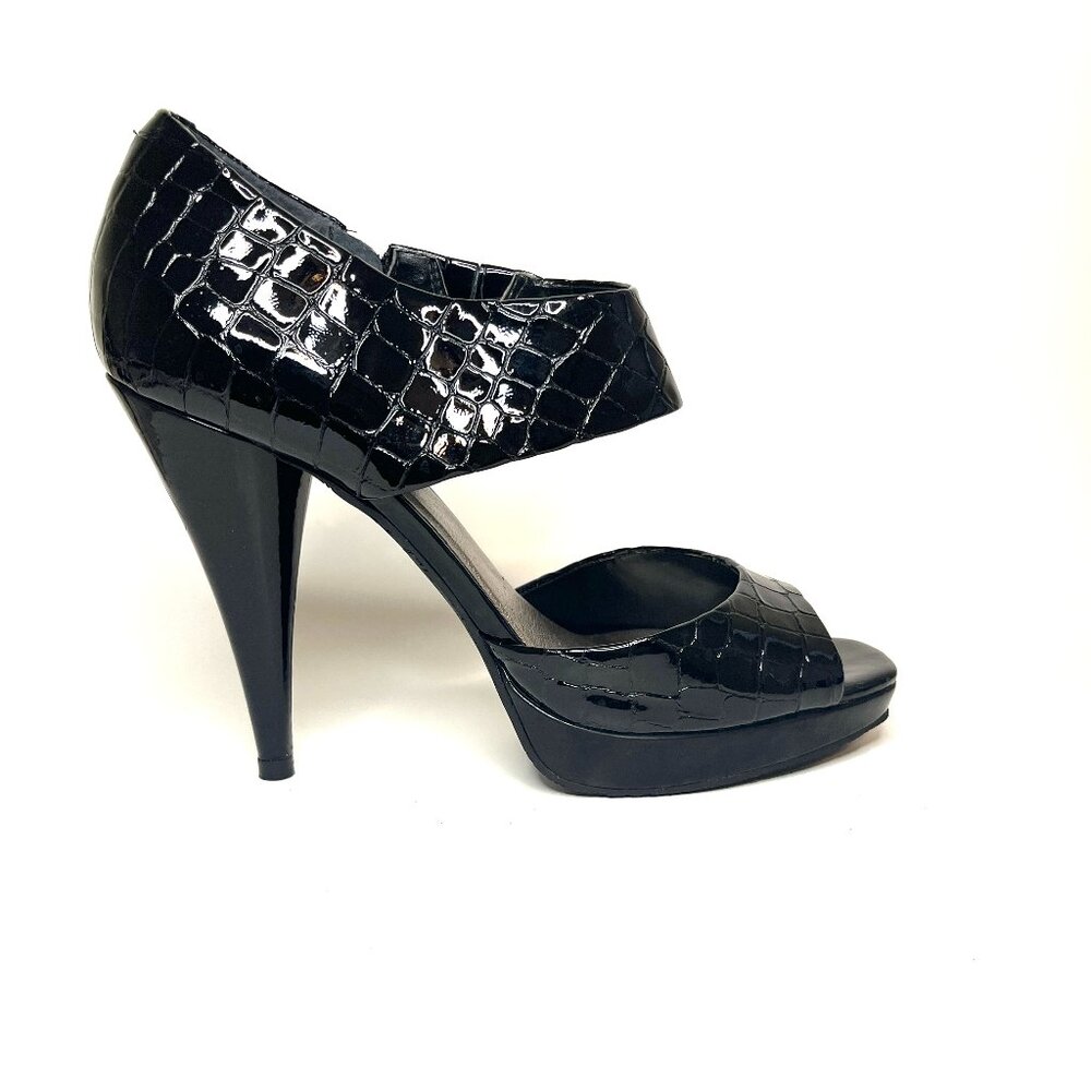 Gianni Bini Black High Heels, Women's Size 10, Ankle Strap, Classic Chic